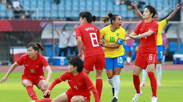 世界杯体育场-​马德兴：一场0比5惨败 中国女足留下了问号一连串